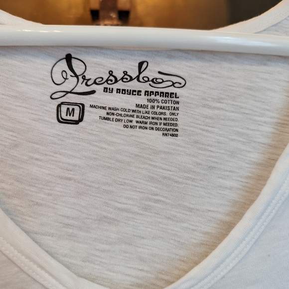 Appalachian State white tee size Medium - Picture 2 of 3